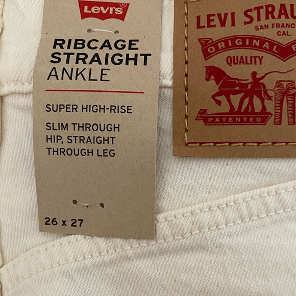 ✨Levi’s Ribcage straight ankle ✨ - Picture 3 of 3